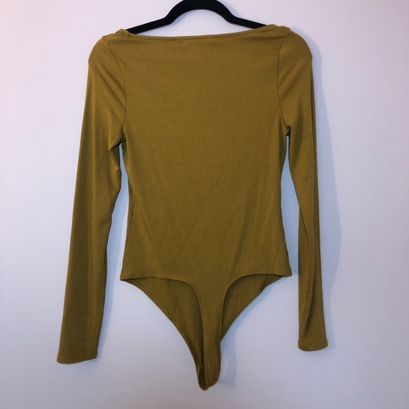 Banana Republic Bodysuit - NWT - Picture 2 of 4